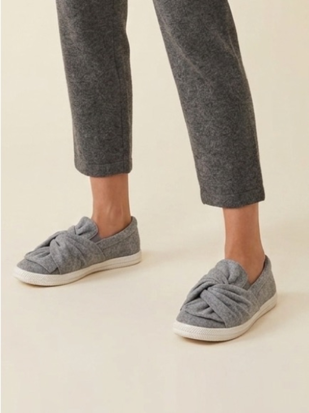 Sugar Gonzo Gray Felt Slip Ons with Knot Bow